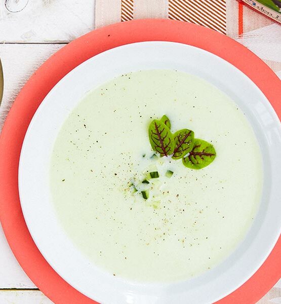 Karnemelk komkommersoep recept